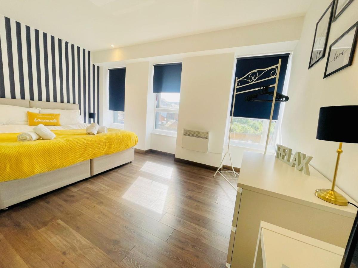 Park Street Apartment Luton By Hostaguest Екстер'єр фото